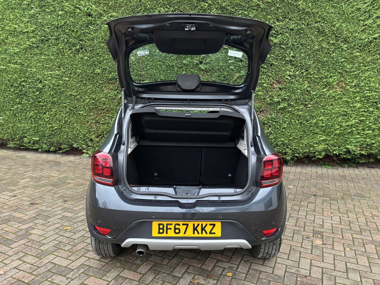 Used Dacia Sandero Stepway 2017 for sale - 76744090: Photo 17