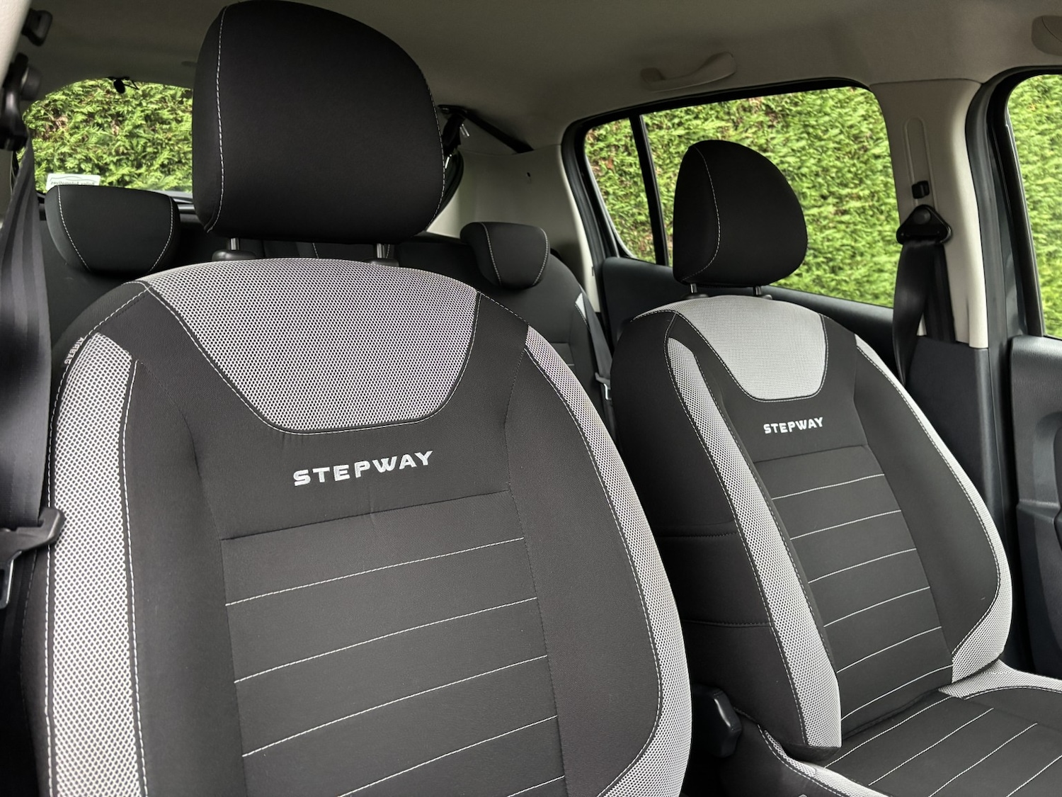 Used Dacia Sandero Stepway 2017 for sale - 76744090: Photo 19