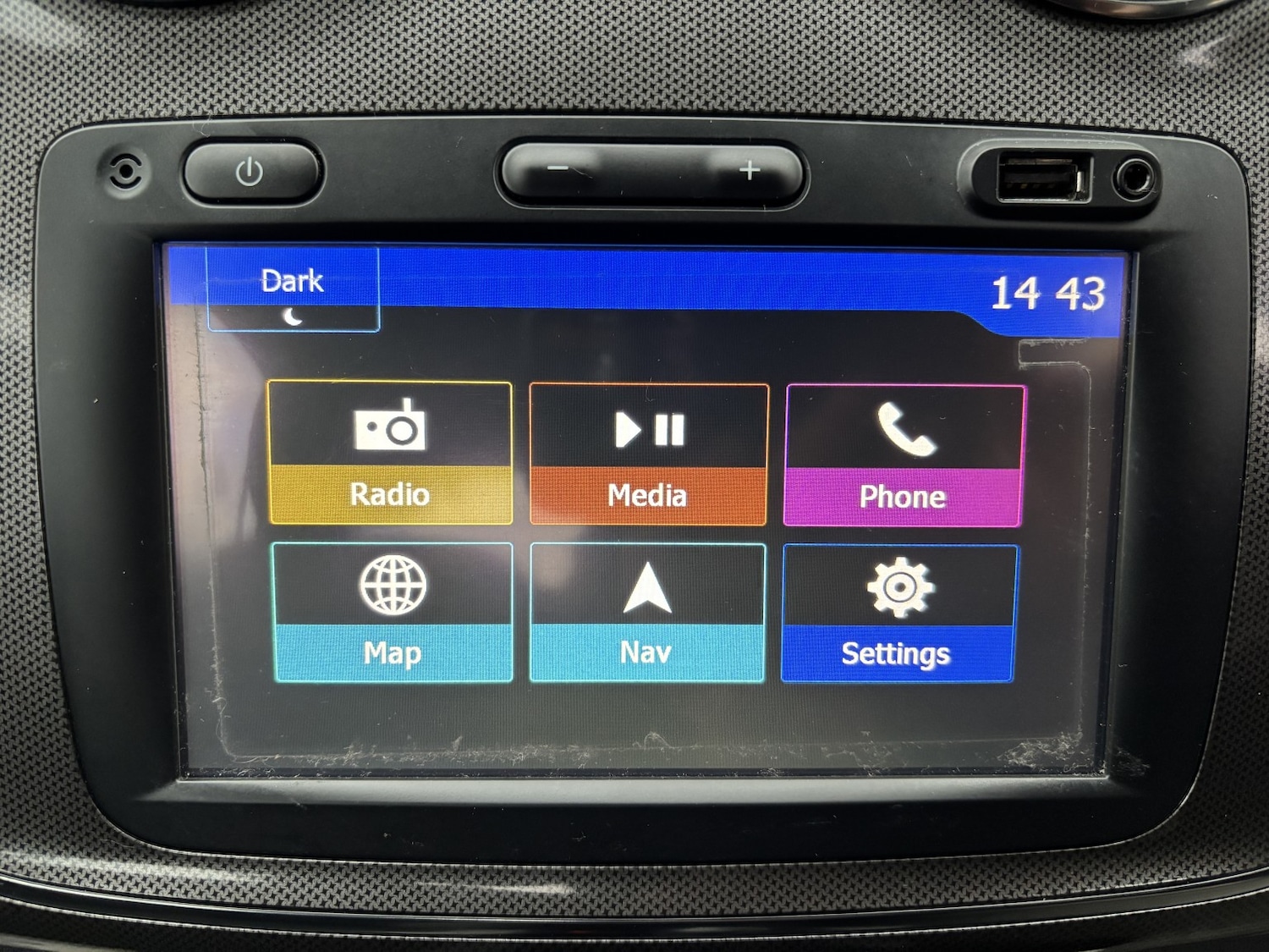 Used Dacia Sandero Stepway 2017 for sale - 76744090: Photo 28