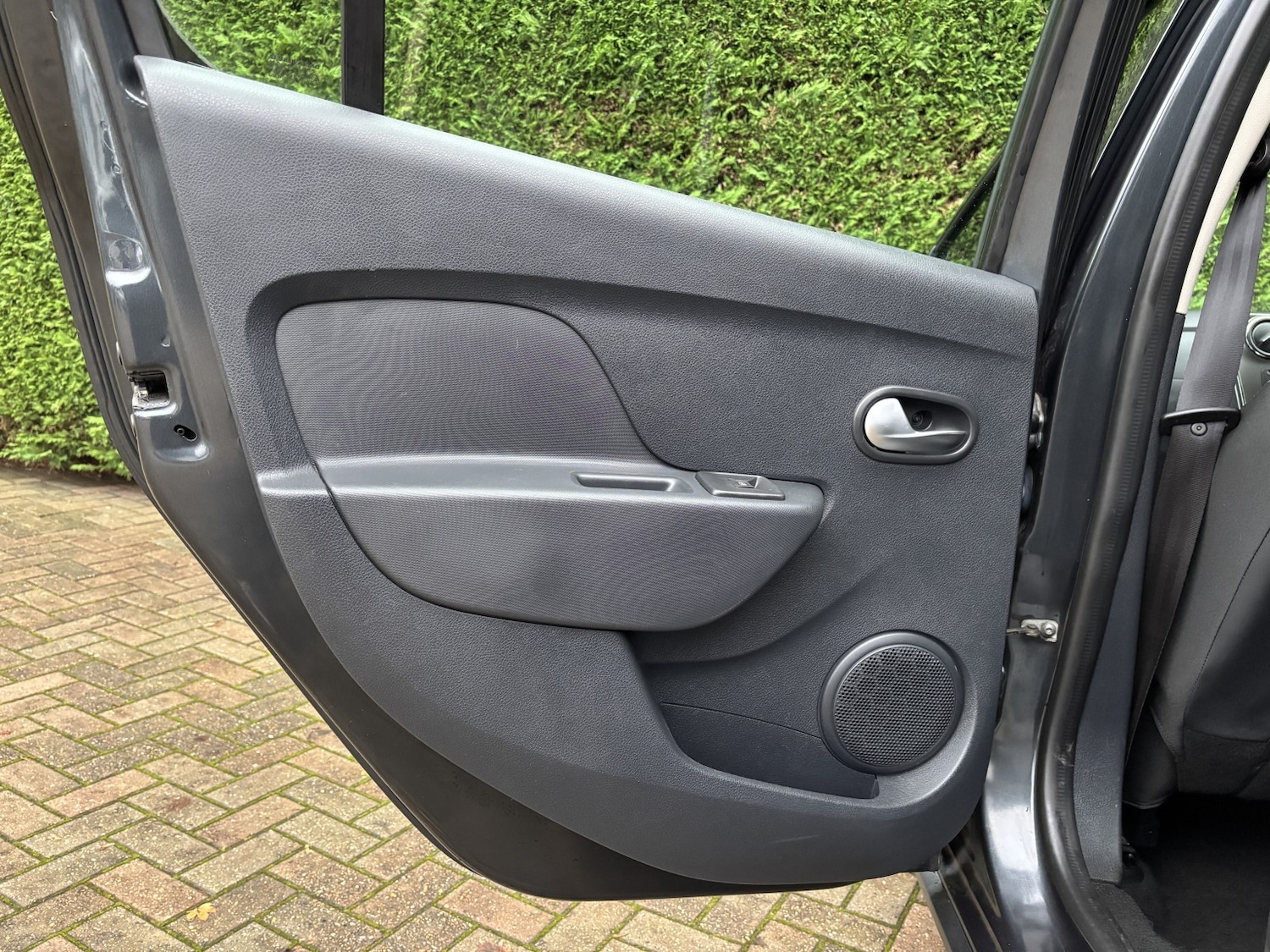 Used Dacia Sandero Stepway 2017 for sale - 76744090: Photo 32