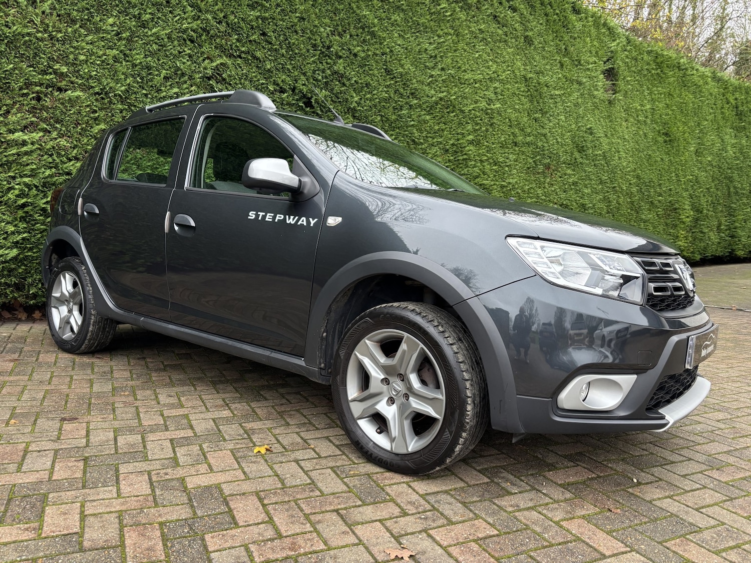Used Dacia Sandero Stepway 2017 for sale - 76744090: Photo 6