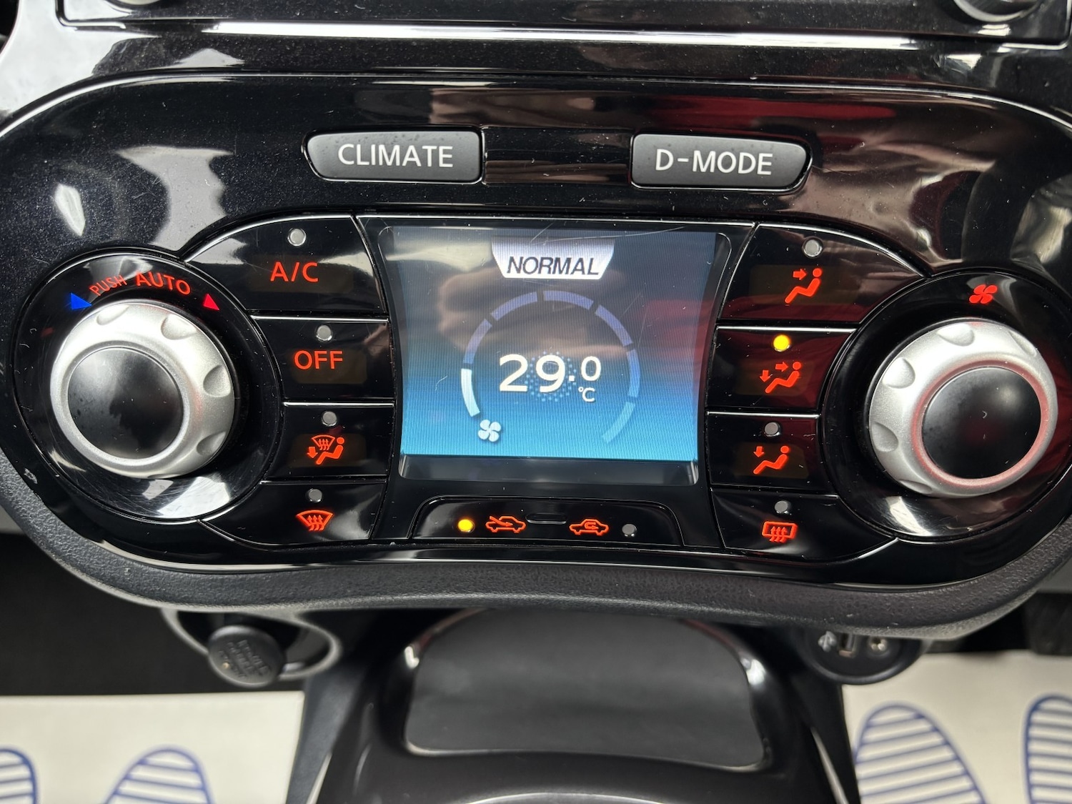 Used Nissan Juke 2019 for sale - 76751732: Photo 30