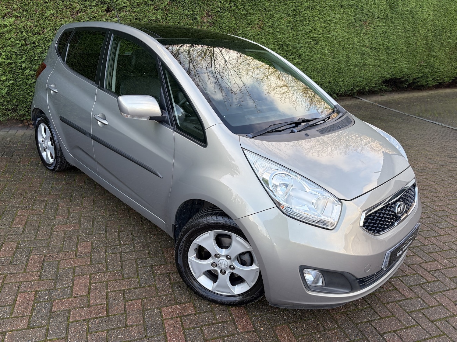 Used Kia Venga 2012 for sale - 76945605: Photo 1