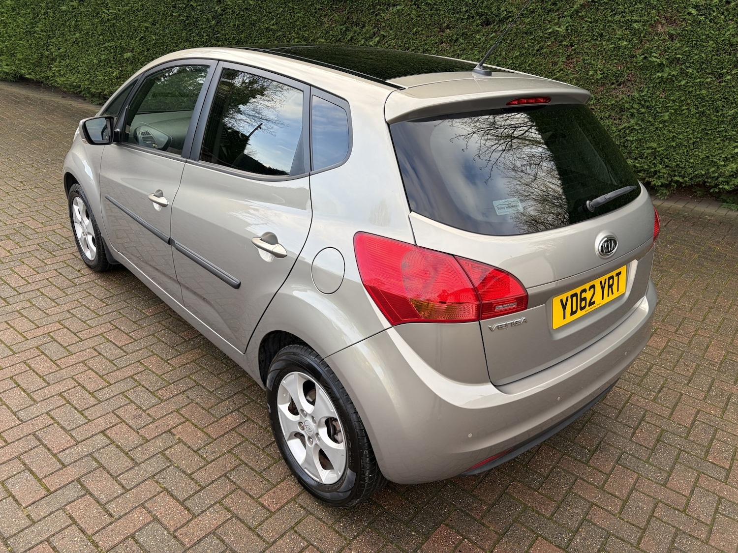 Used Kia Venga 2012 for sale - 76945605: Photo 10