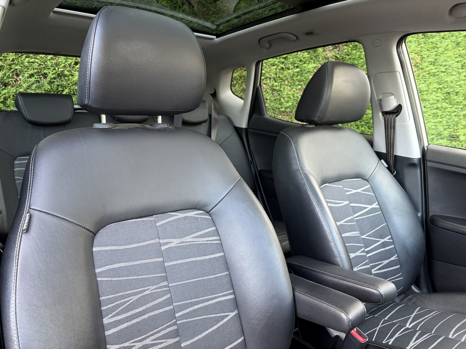 Used Kia Venga 2012 for sale - 76945605: Photo 19