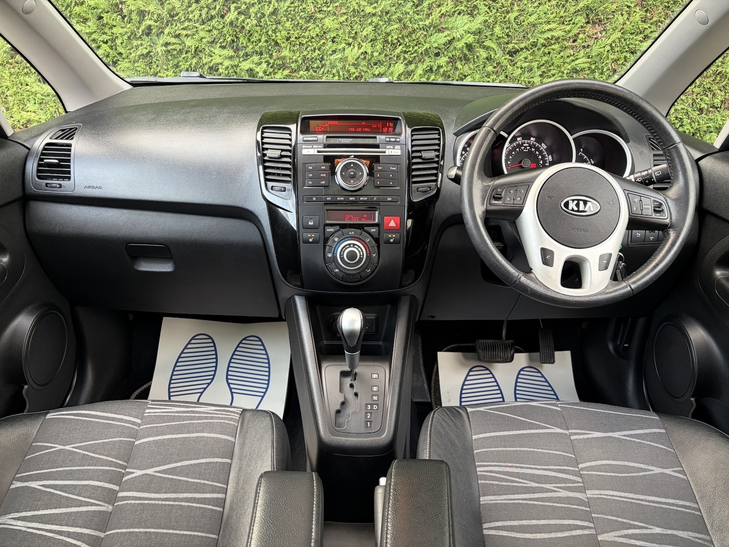 Used Kia Venga 2012 for sale - 76945605: Photo 2