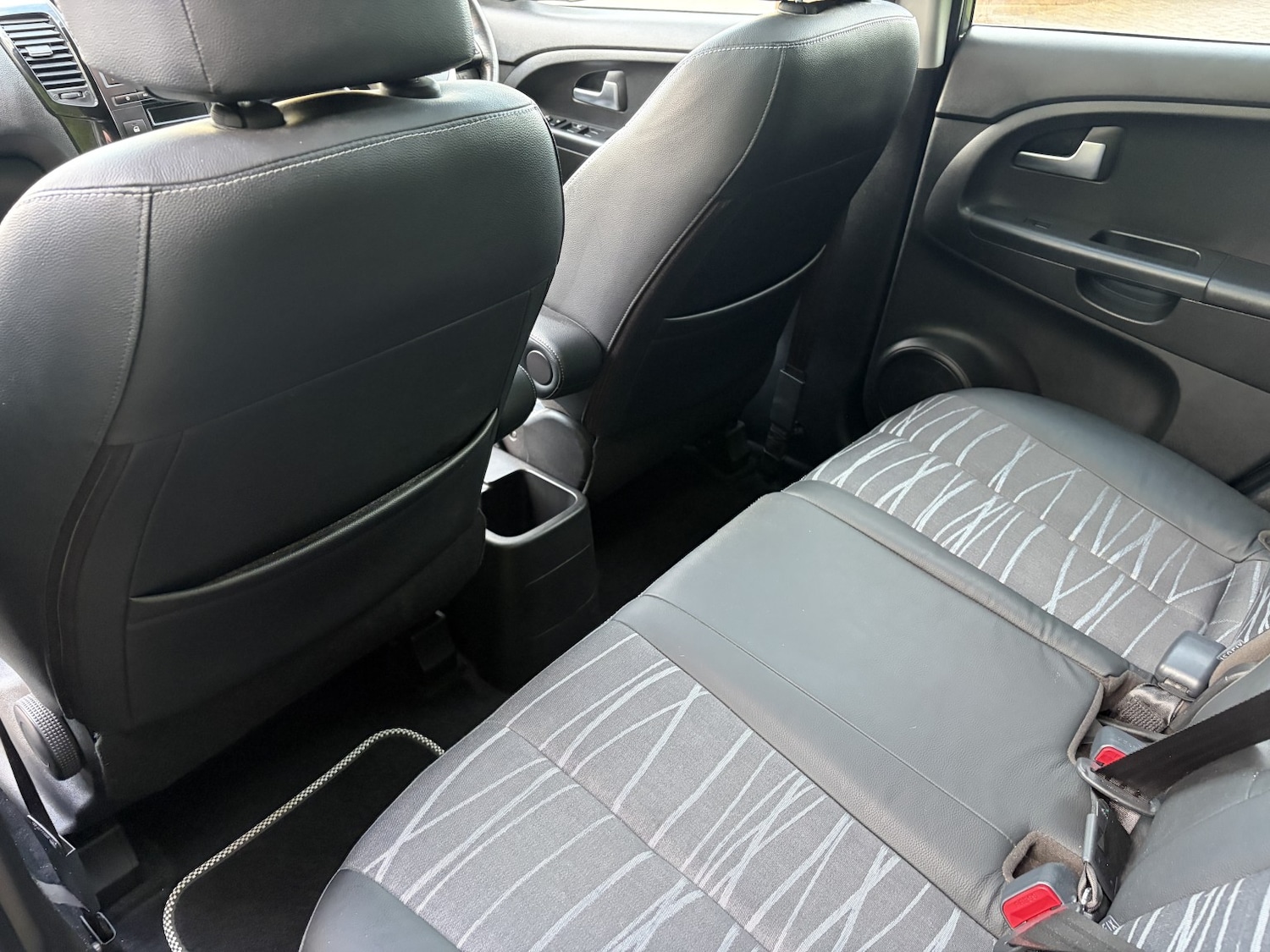 Used Kia Venga 2012 for sale - 76945605: Photo 26