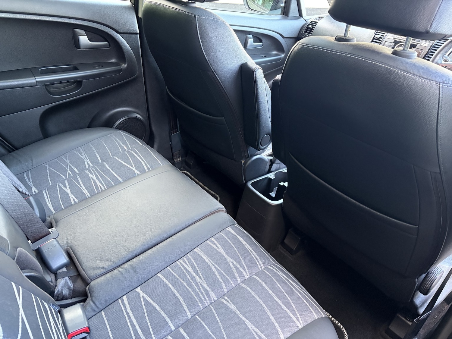 Used Kia Venga 2012 for sale - 76945605: Photo 27