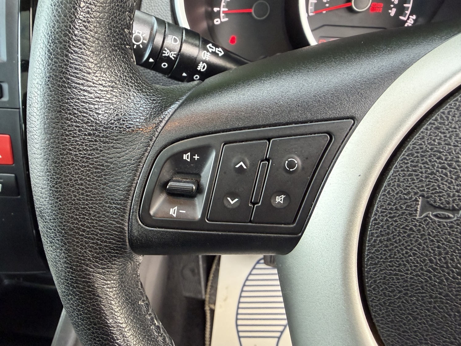 Used Kia Venga 2012 for sale - 76945605: Photo 32