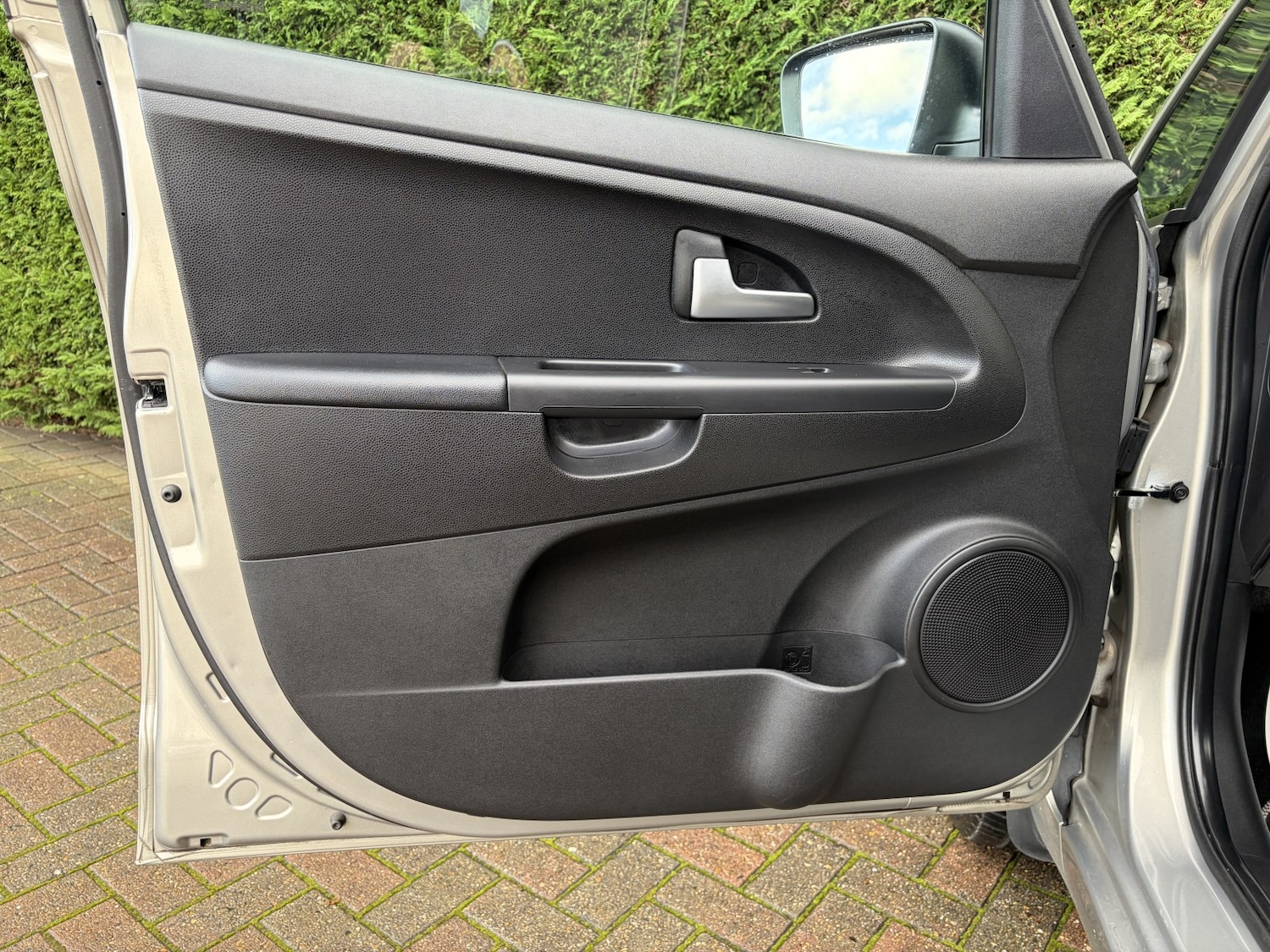 Used Kia Venga 2012 for sale - 76945605: Photo 35