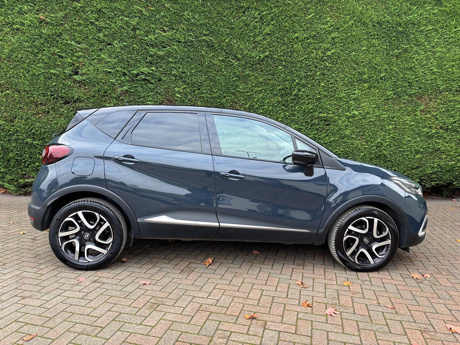 Used Renault Captur 2017 for sale - 76751733: Photo 4