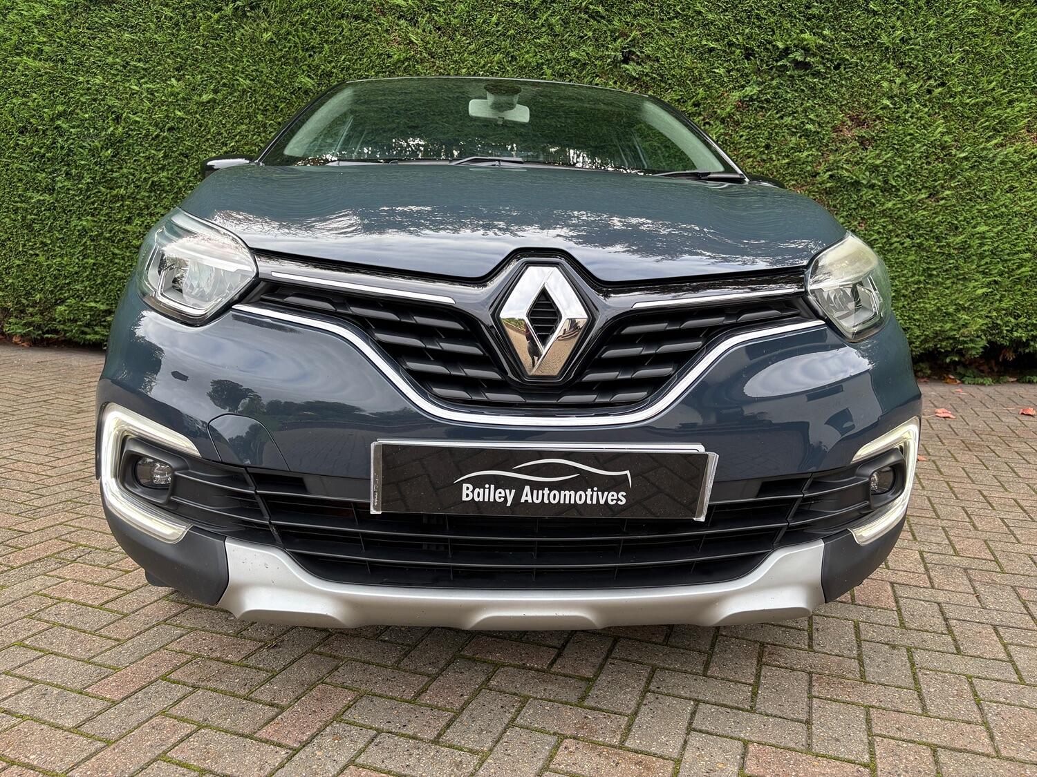 Used Renault Captur 2017 for sale - 76751733: Photo 9
