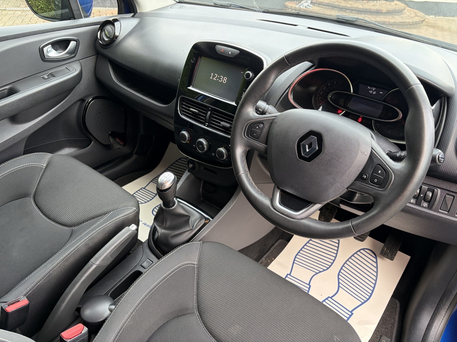 Used Renault Clio 2018 for sale - 77289199: Photo 18