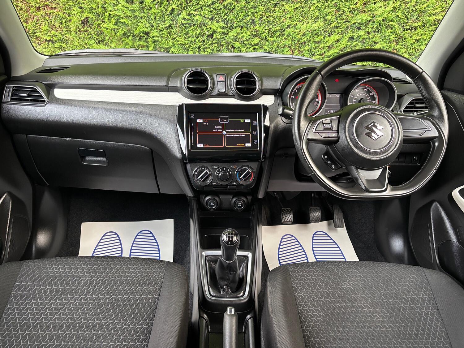 Used Suzuki Swift 2017 for sale - 76751761: Photo 2