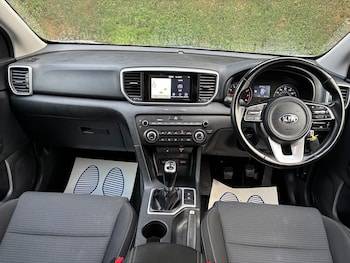 Used Kia Sportage 2018 for sale - 76793103: Photo