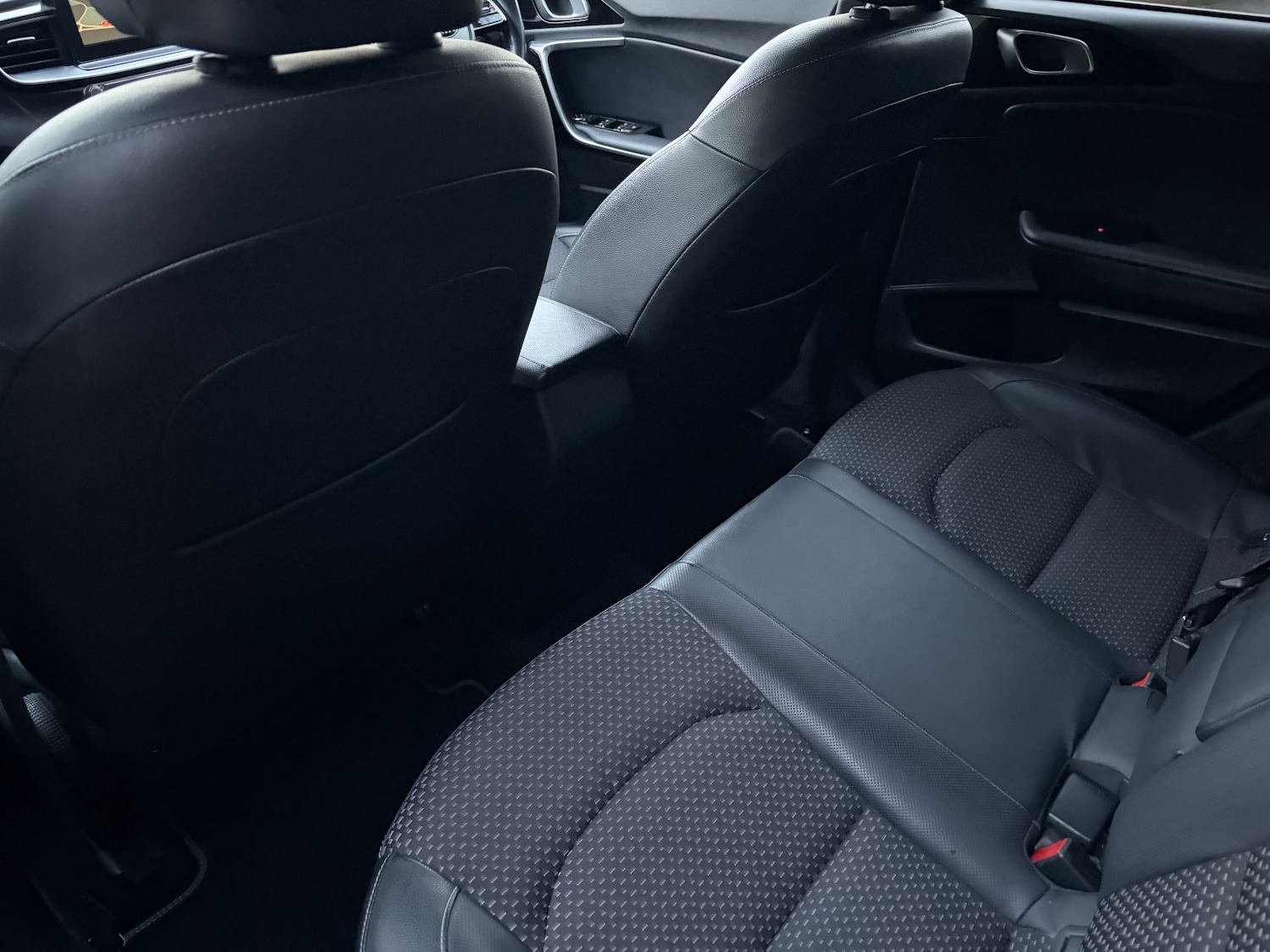 Used Kia Ceed 2018 for sale - 76945609: Photo 20