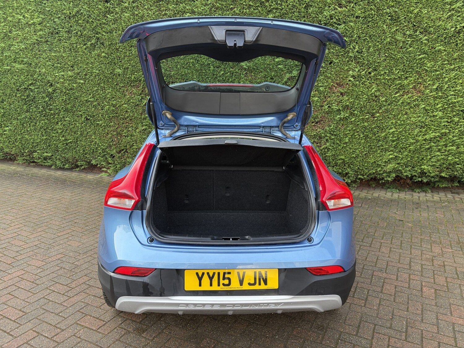 Used Volvo V40 2015 for sale - 77377733: Photo 16