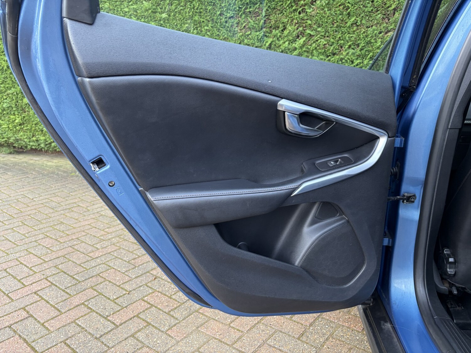 Used Volvo V40 2015 for sale - 77377733: Photo 33