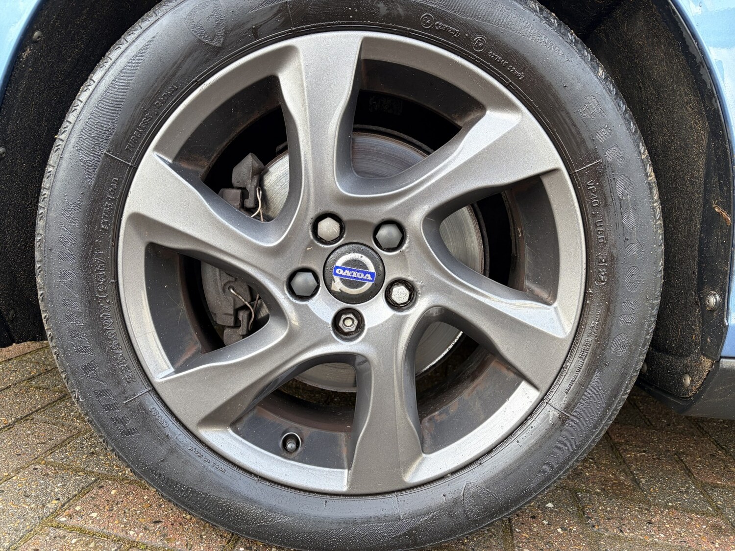 Used Volvo V40 2015 for sale - 77377733: Photo 37