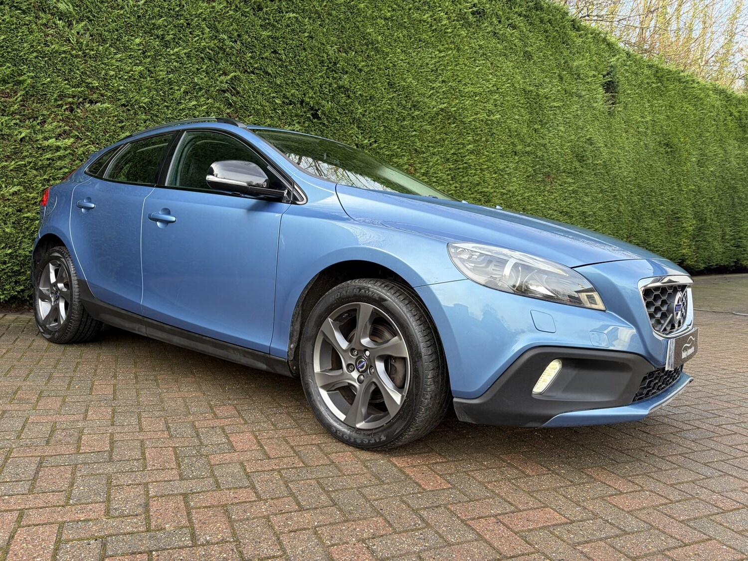 Used Volvo V40 2015 for sale - 77377733: Photo 8