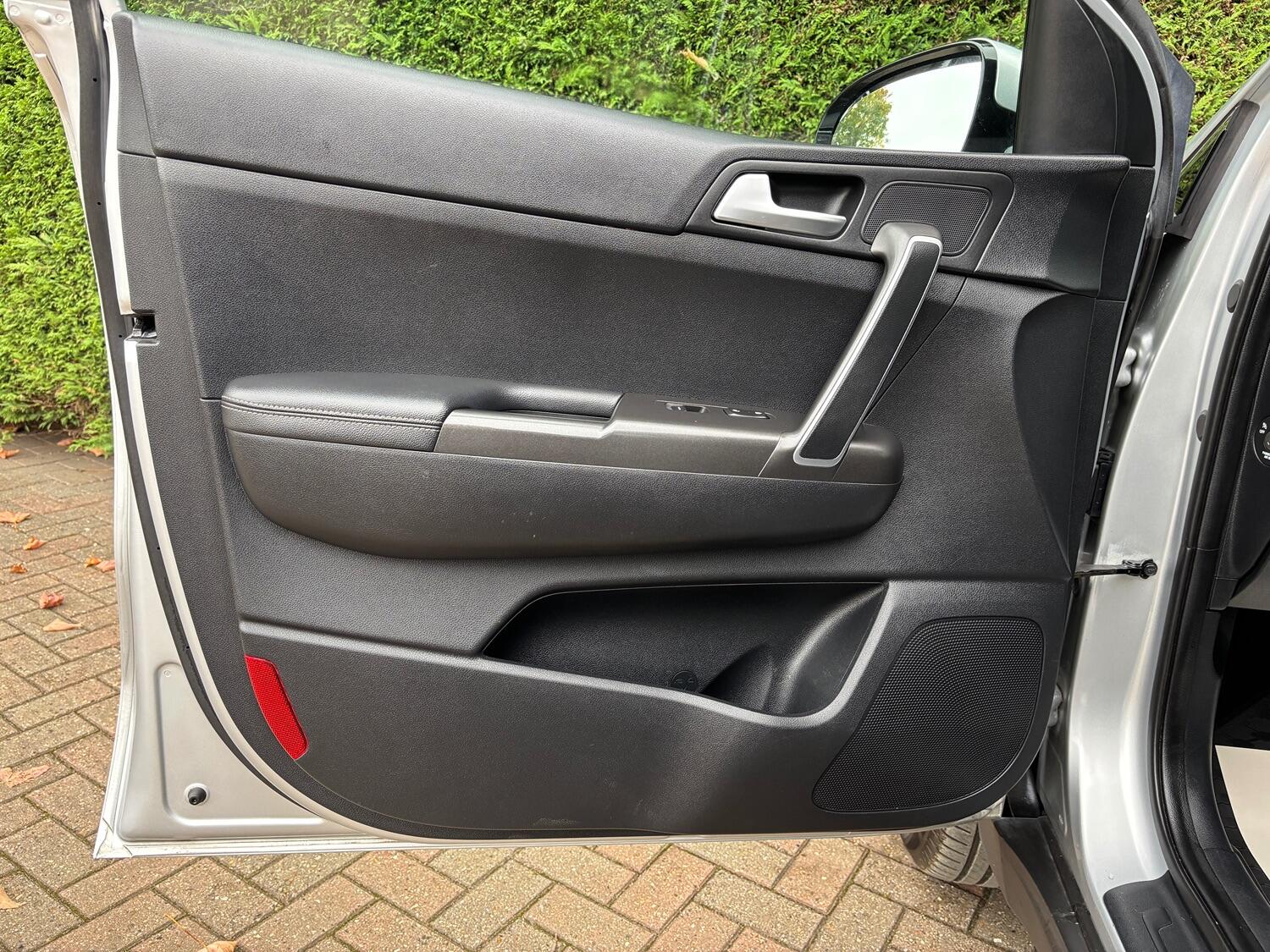 Used Kia Sportage 2018 for sale - 76744096: Photo 30