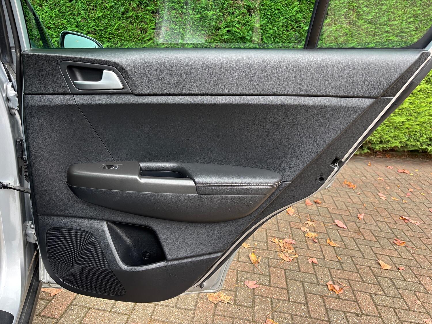 Used Kia Sportage 2018 for sale - 76744096: Photo 32