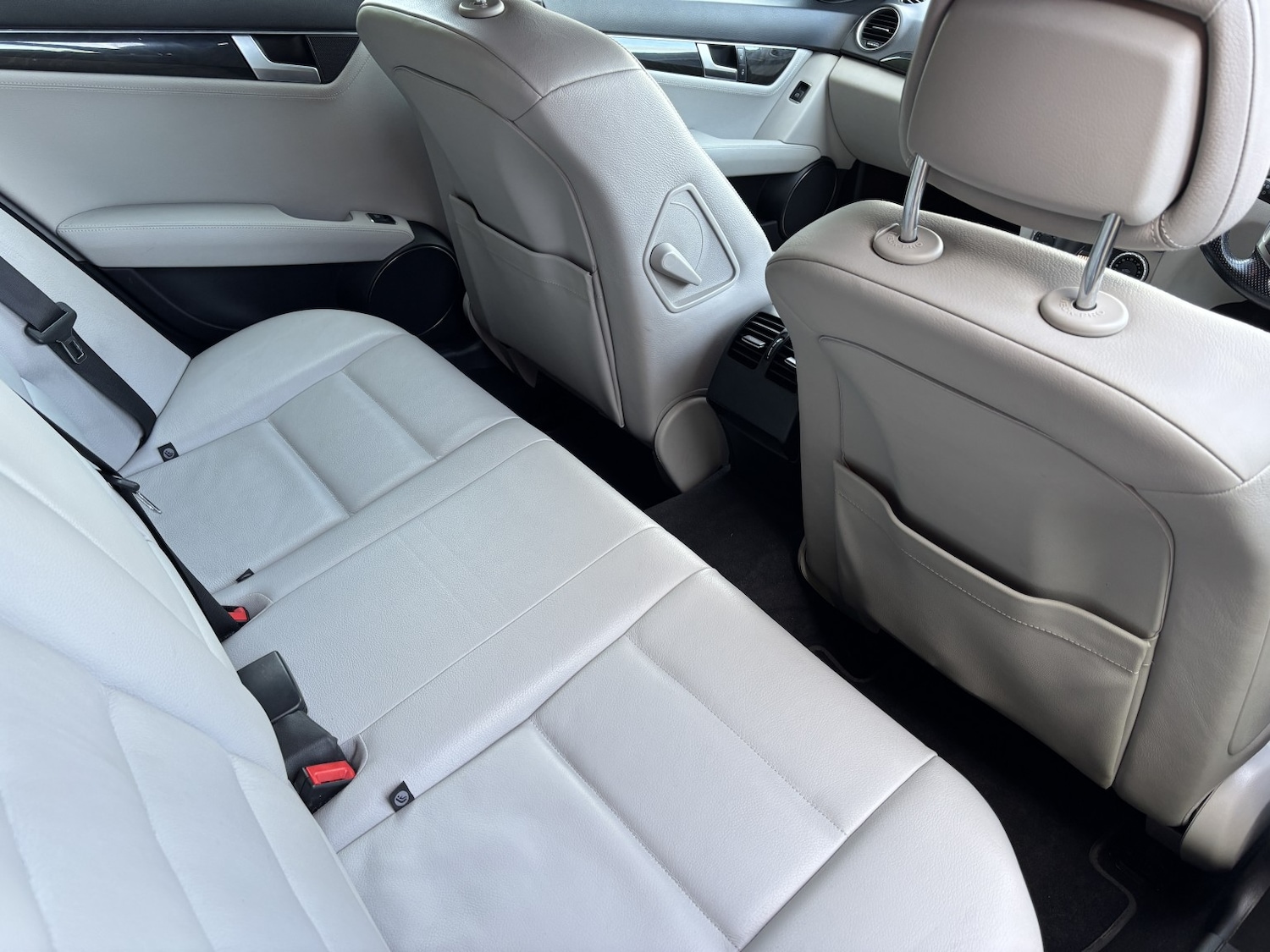 Used Mercedes-Benz C Class 2013 for sale - 76744091: Photo 27