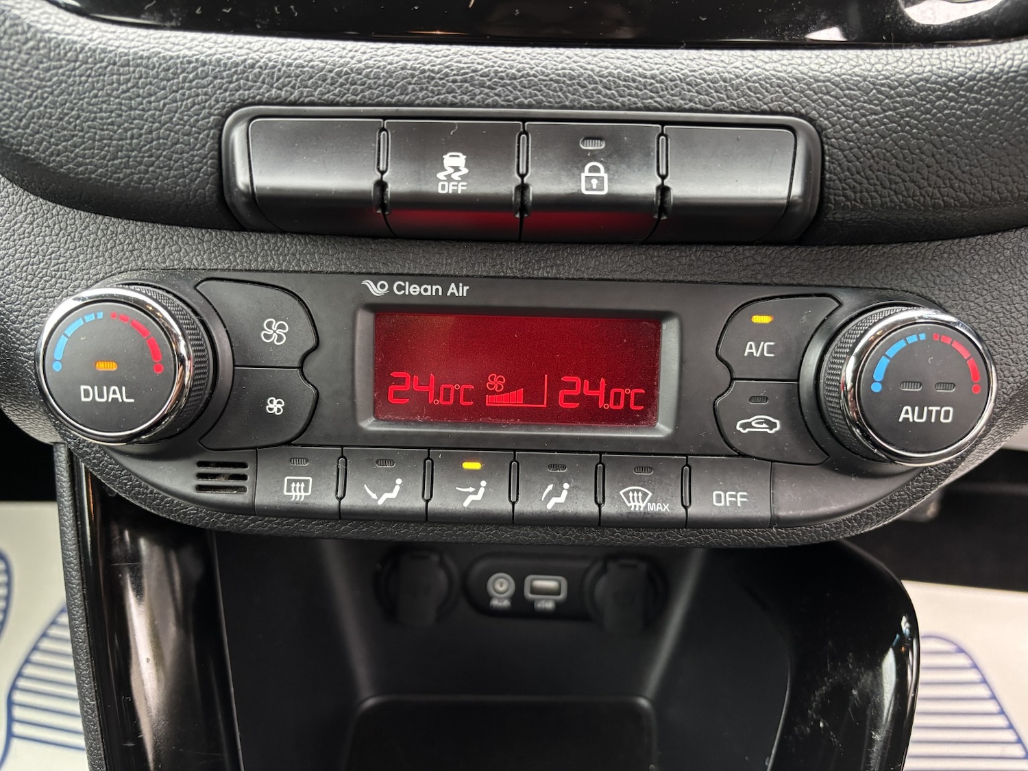 Used Kia Ceed 2015 for sale - 76744088: Photo 28