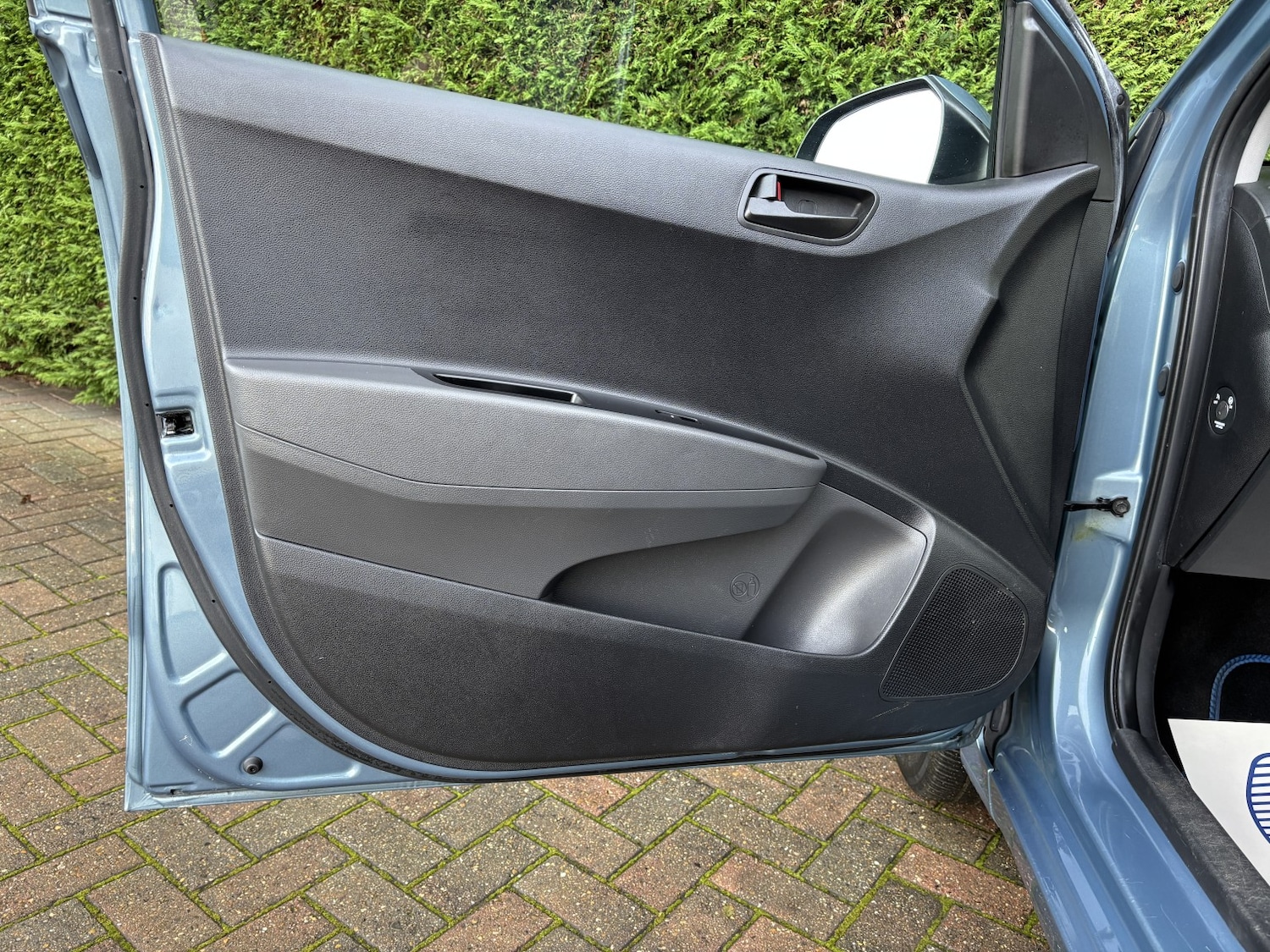 Used Hyundai i10 2017 for sale - 76744089: Photo 26