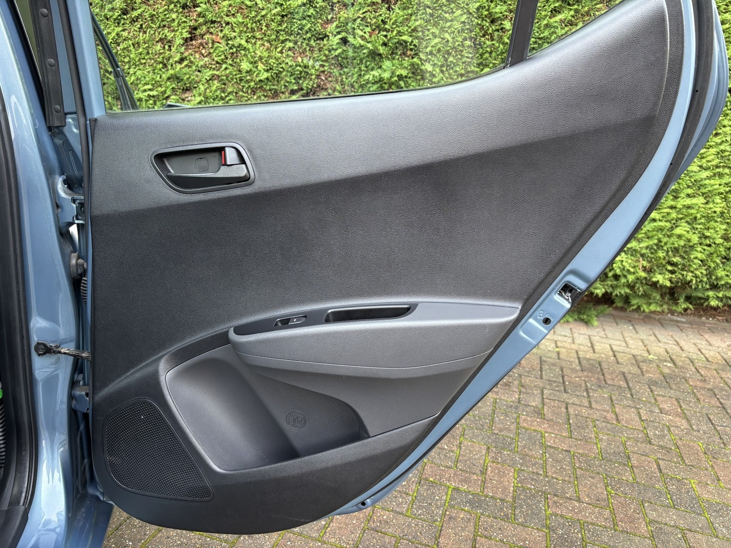 Used Hyundai i10 2017 for sale - 76744089: Photo 27