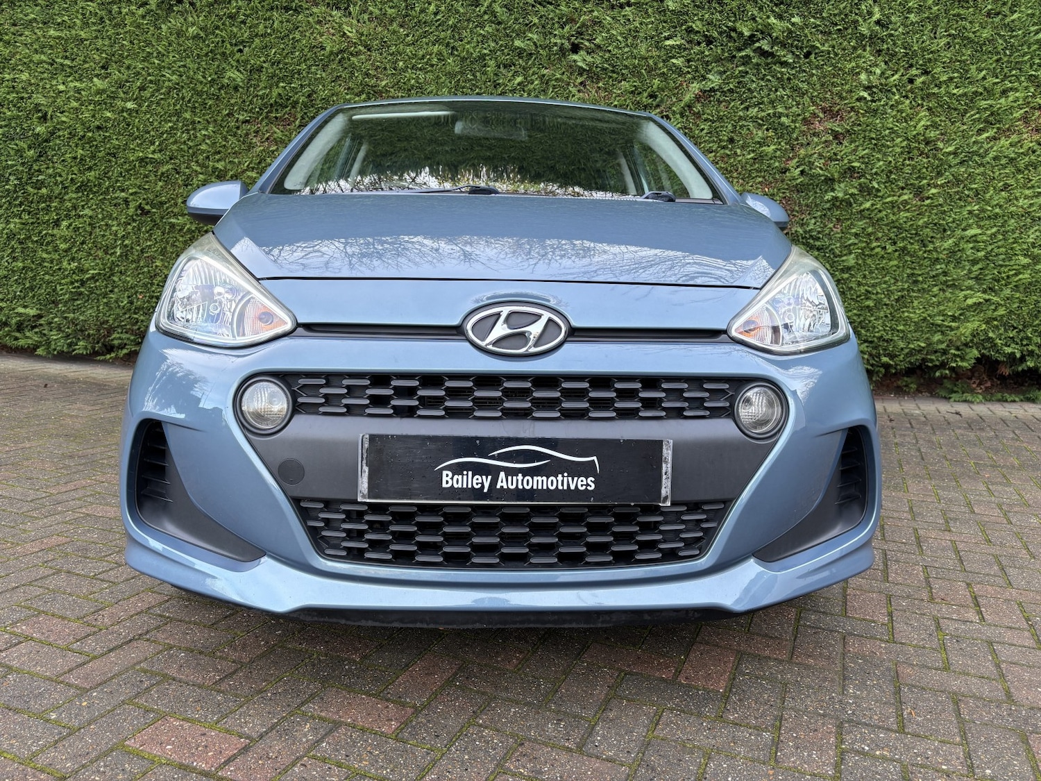 Used Hyundai i10 2017 for sale - 76744089: Photo 9