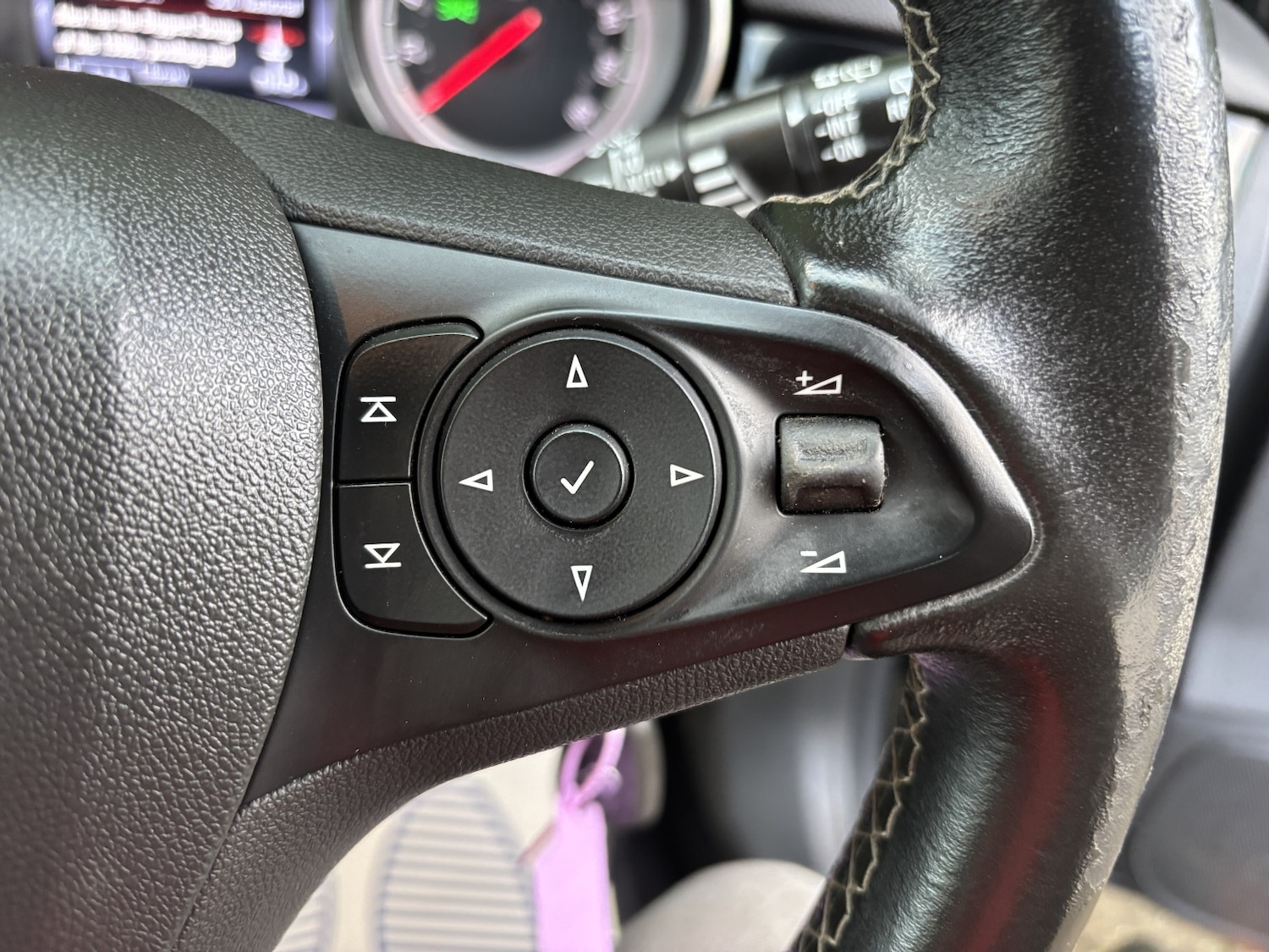 Used Vauxhall Astra 2018 for sale - 76751883: Photo 31