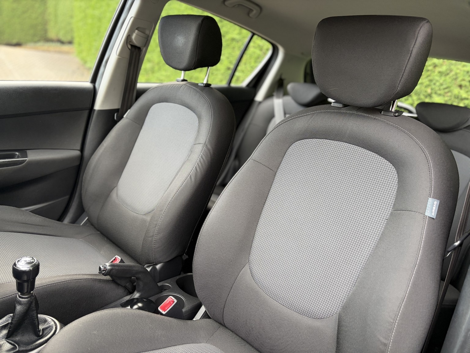 Used Hyundai i20 2013 for sale - 76848736: Photo 21