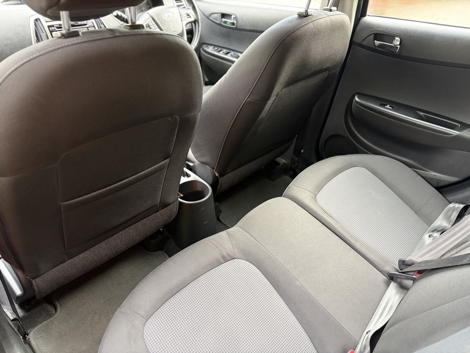 Used Hyundai i20 2013 for sale - 76848736: Photo 25