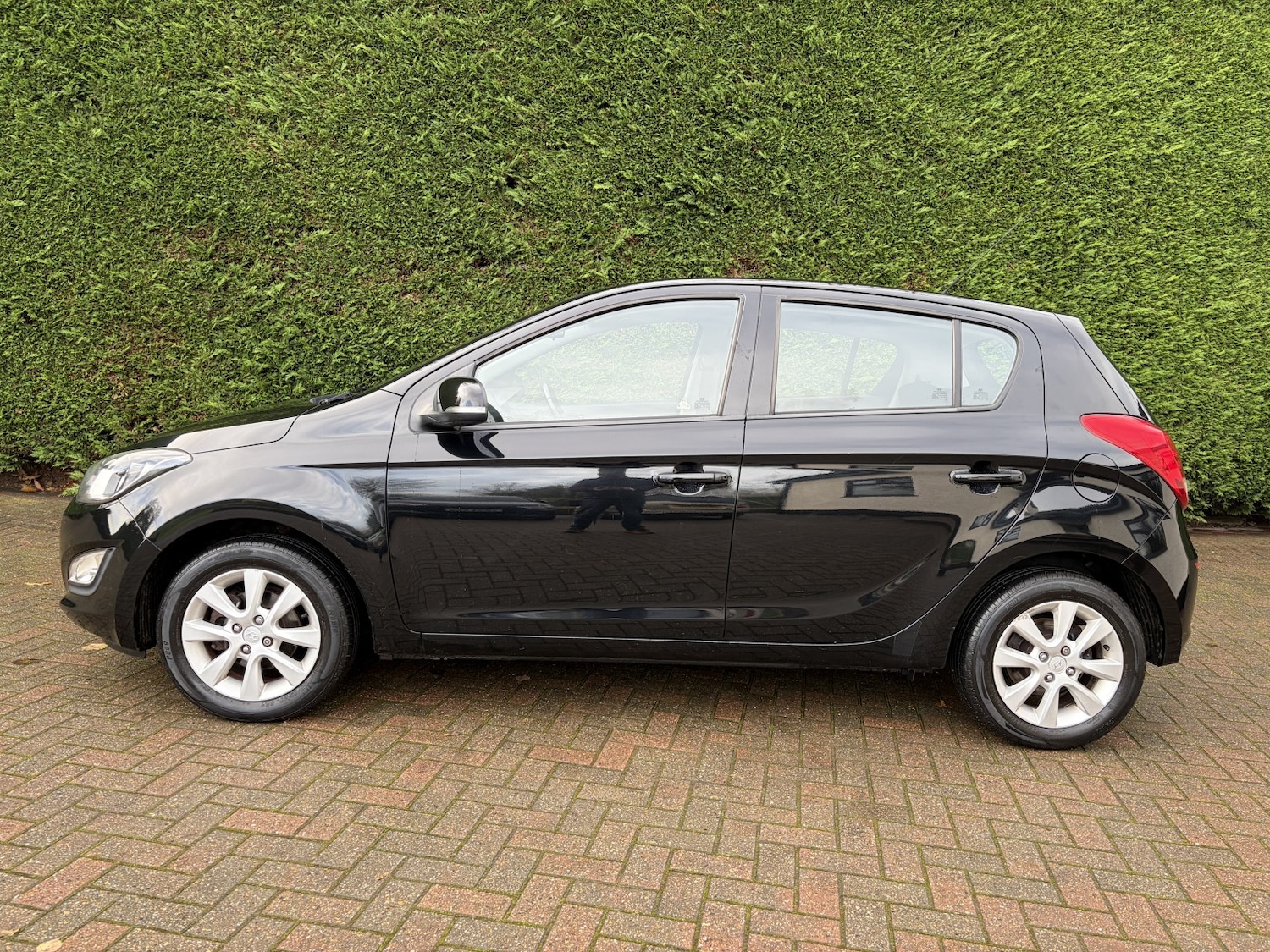 Used Hyundai i20 2013 for sale - 76848736: Photo 5