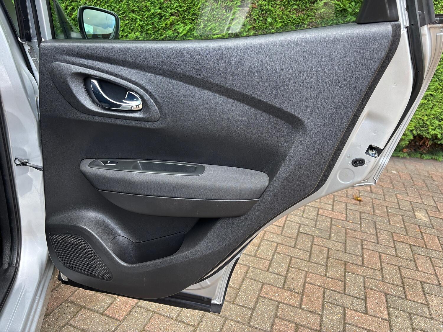 Used Renault Kadjar 2018 for sale - 76751810: Photo 35