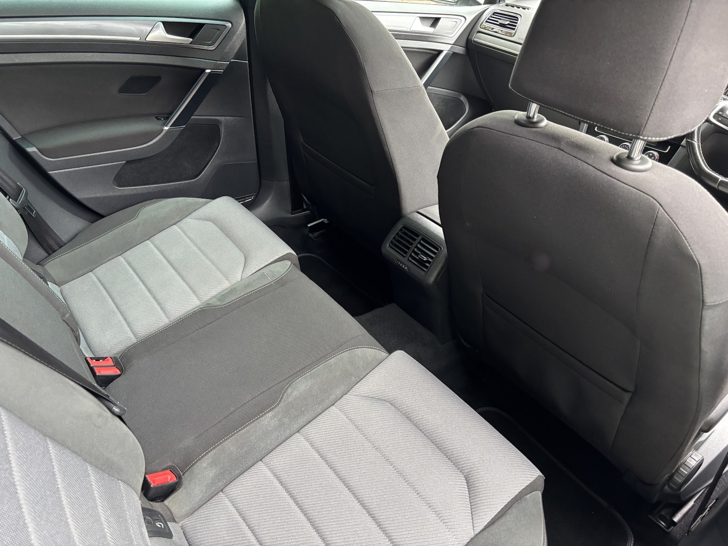 Used Volkswagen Golf 2016 for sale - 76751748: Photo 24