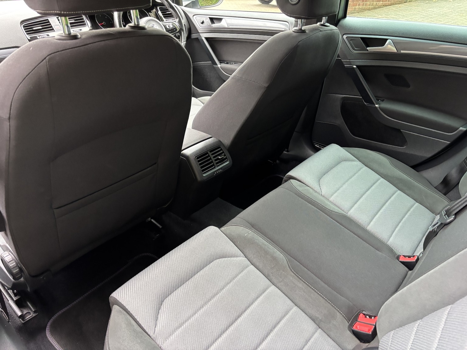 Used Volkswagen Golf 2016 for sale - 76751748: Photo 26