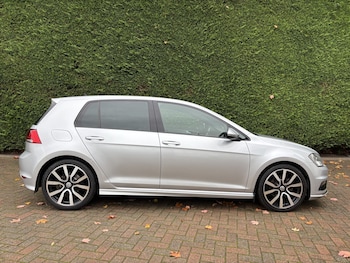 Used Volkswagen Golf 2016 for sale - 76751748: Photo