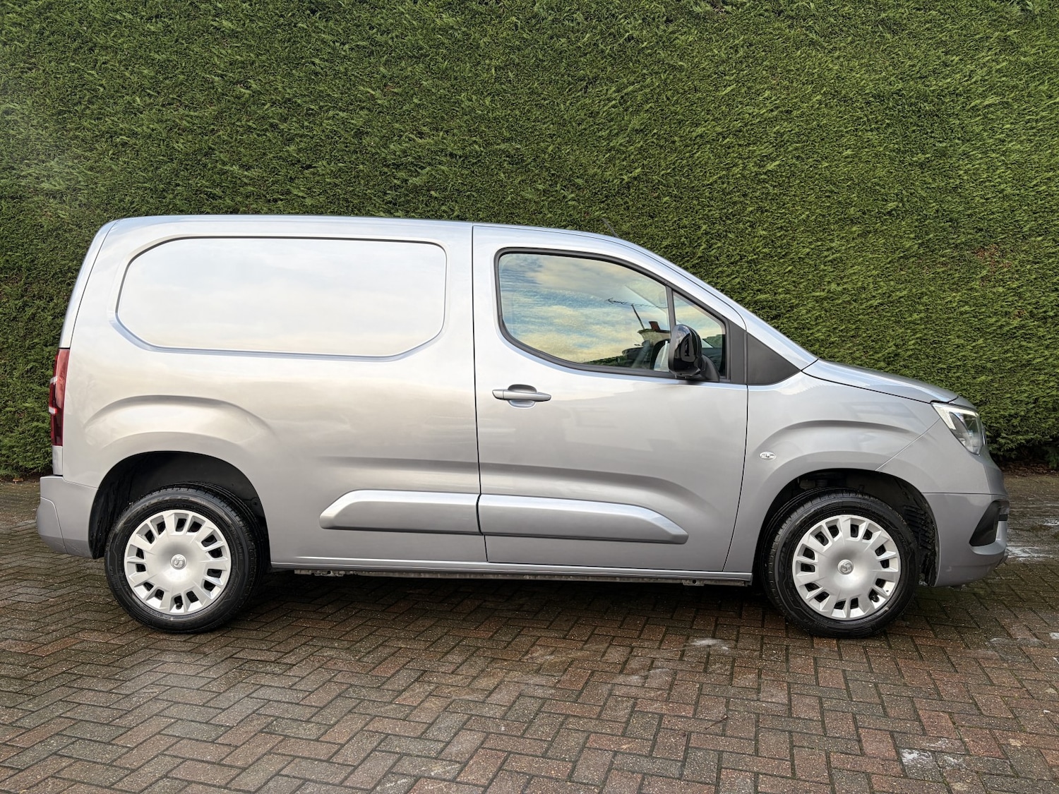 Used Vauxhall Combo 2023 for sale - 77289197: Photo 3