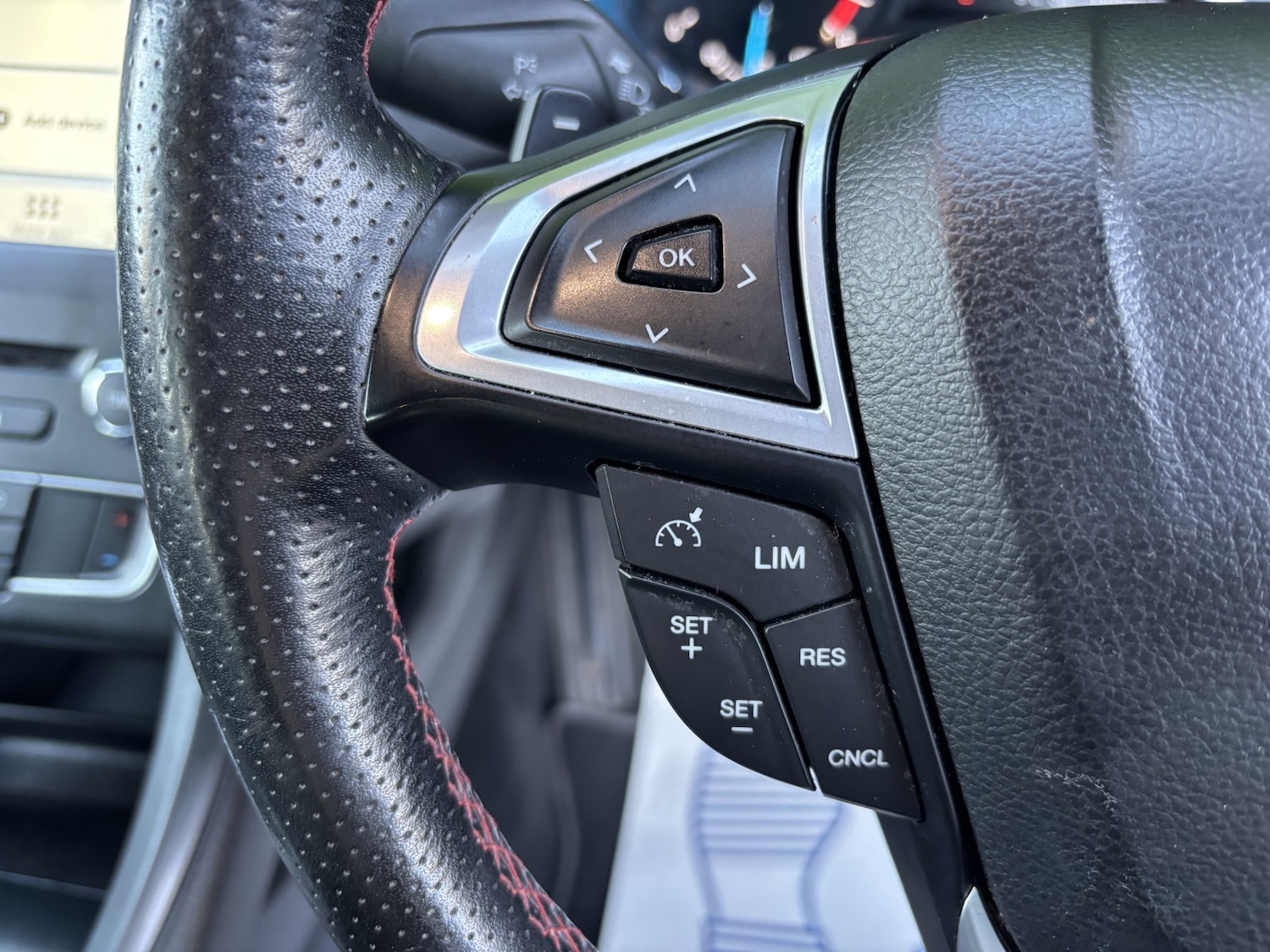 Used Ford Mondeo 2017 for sale - 77162214: Photo 32