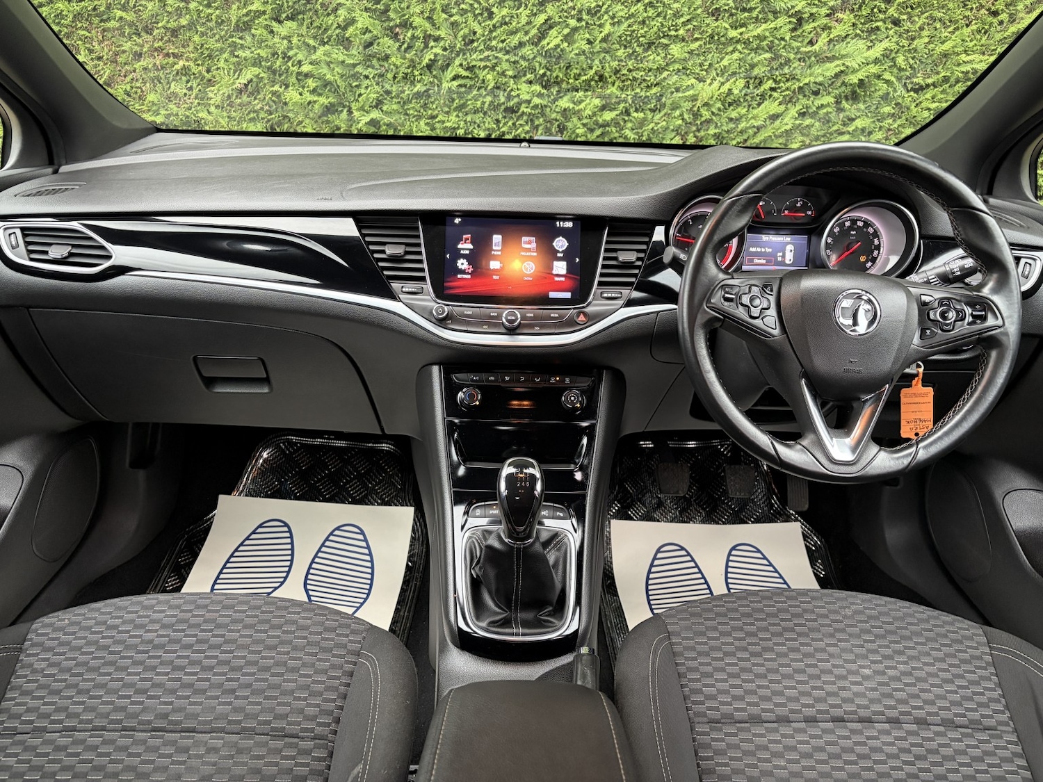 Used Vauxhall Astra 2016 for sale - 77377732: Photo 2