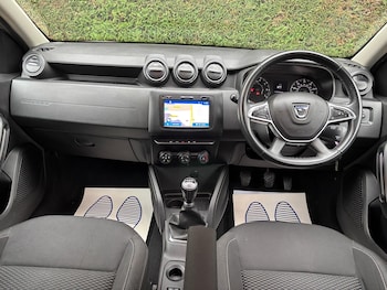 Used Dacia Duster 2020 for sale - 76744099: Photo
