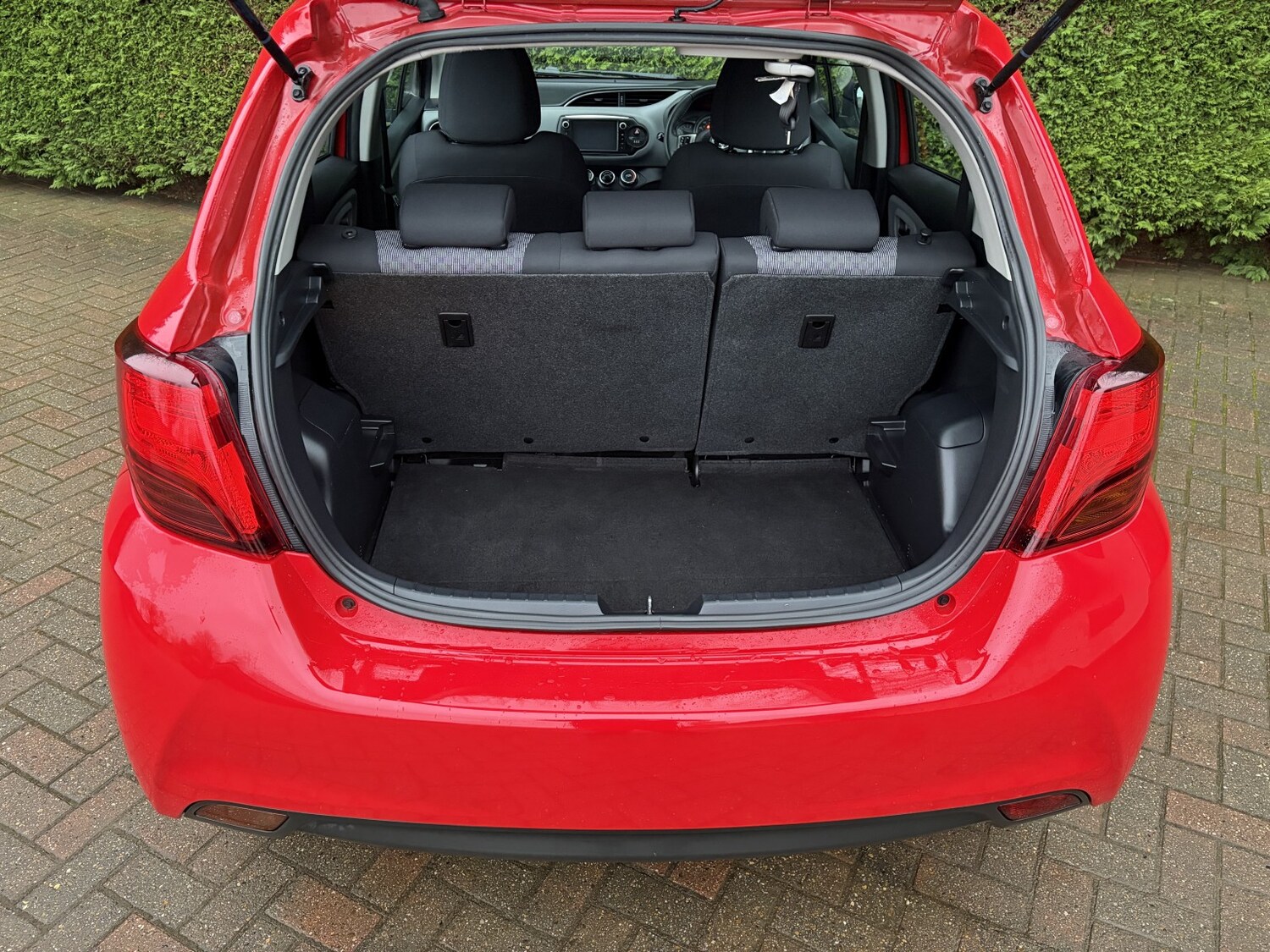 Used Toyota Yaris 2014 for sale - 77377755: Photo 14