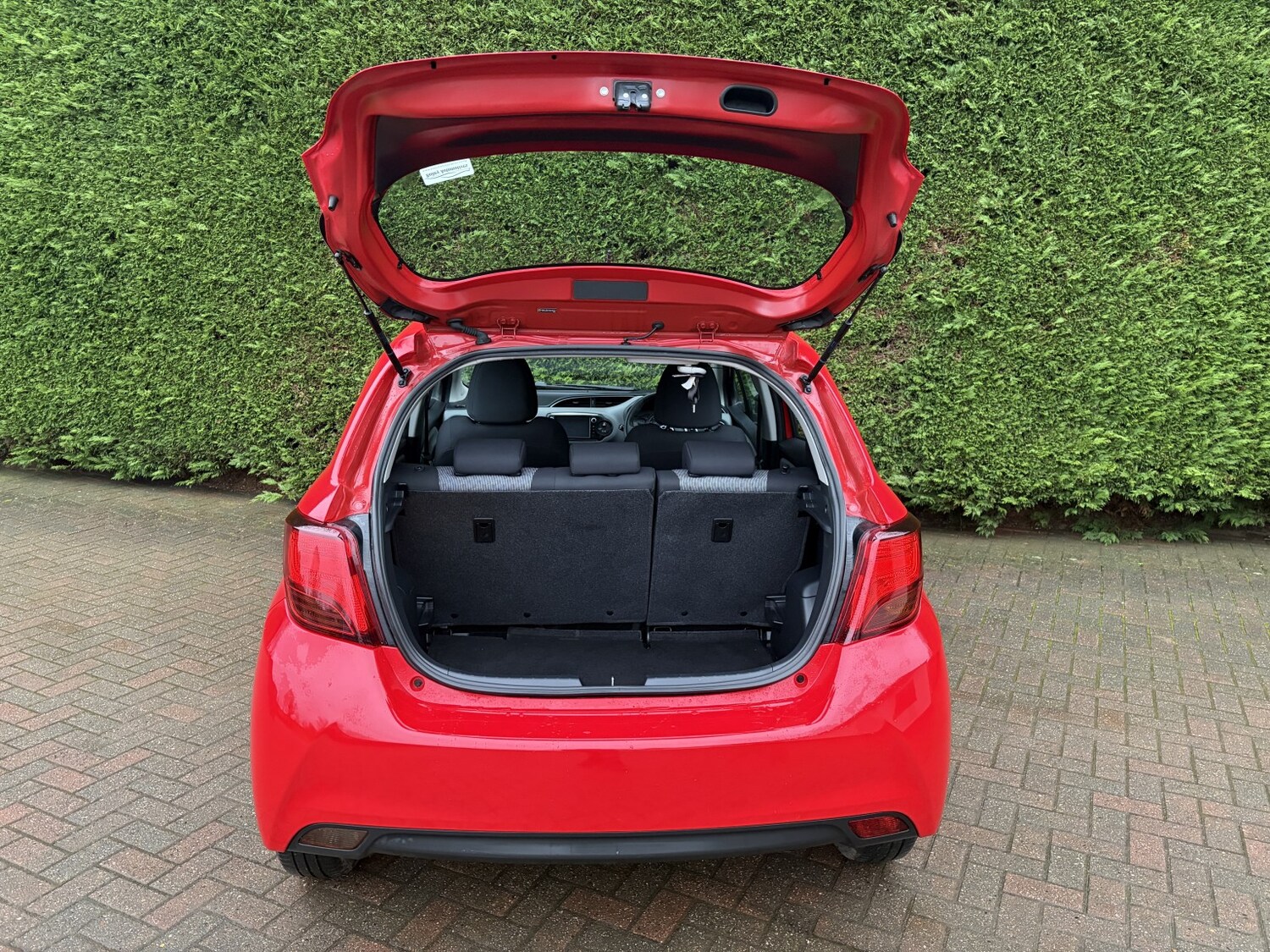 Used Toyota Yaris 2014 for sale - 77377755: Photo 16