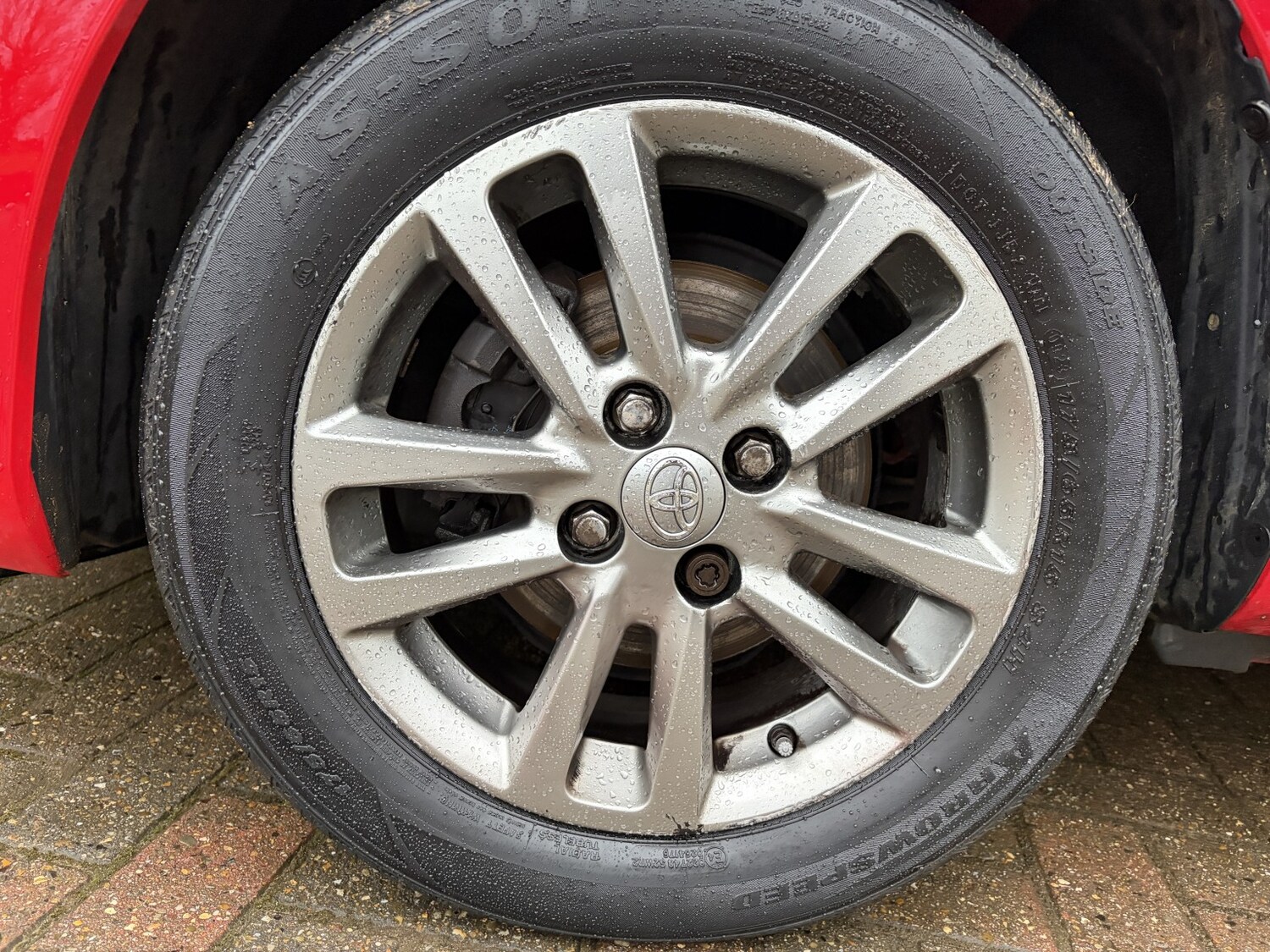 Used Toyota Yaris 2014 for sale - 77377755: Photo 35