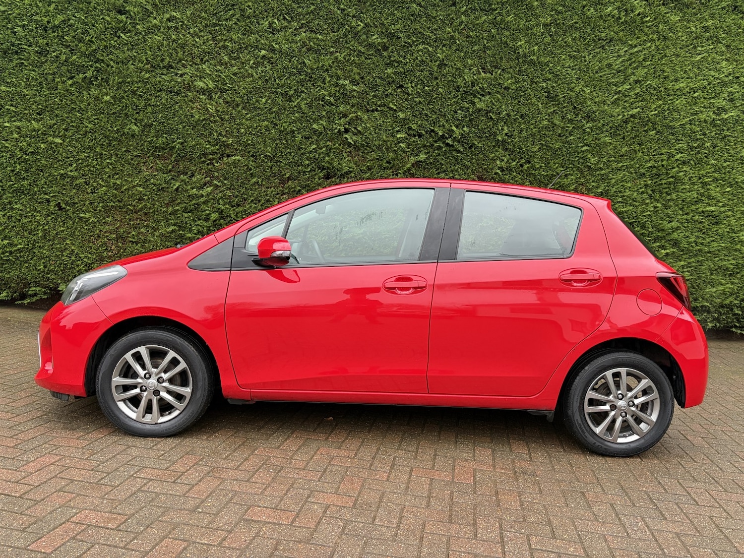 Used Toyota Yaris 2014 for sale - 77377755: Photo 5