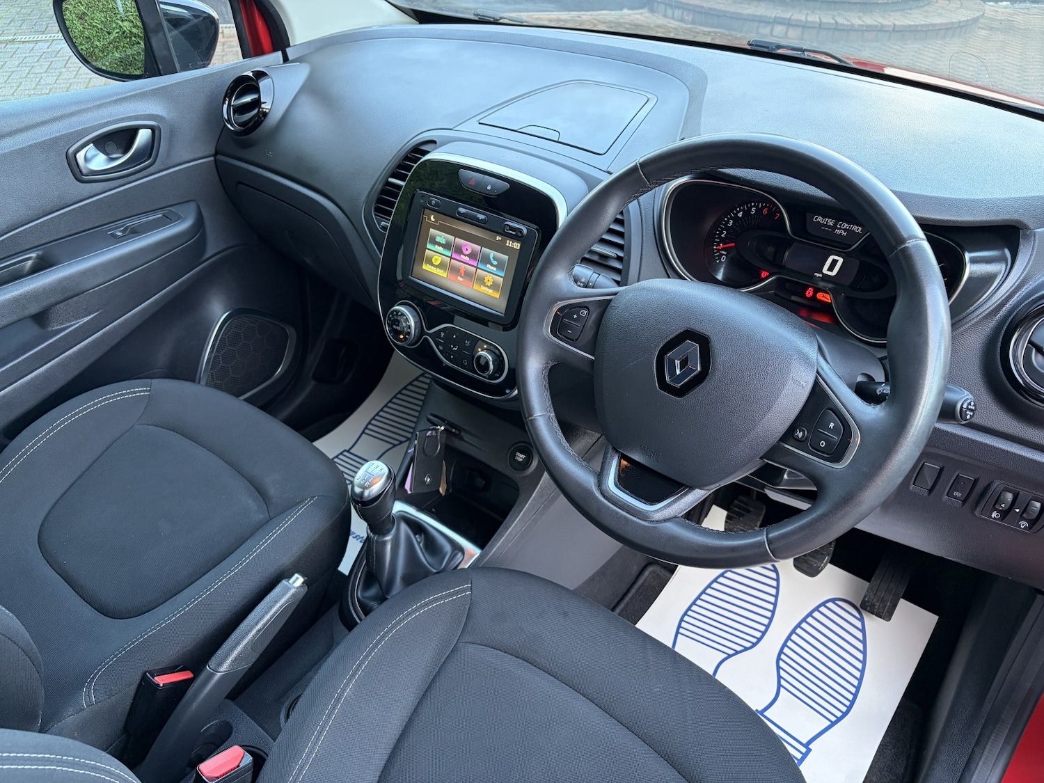 Used Renault Captur 2019 for sale - 76945542: Photo 17