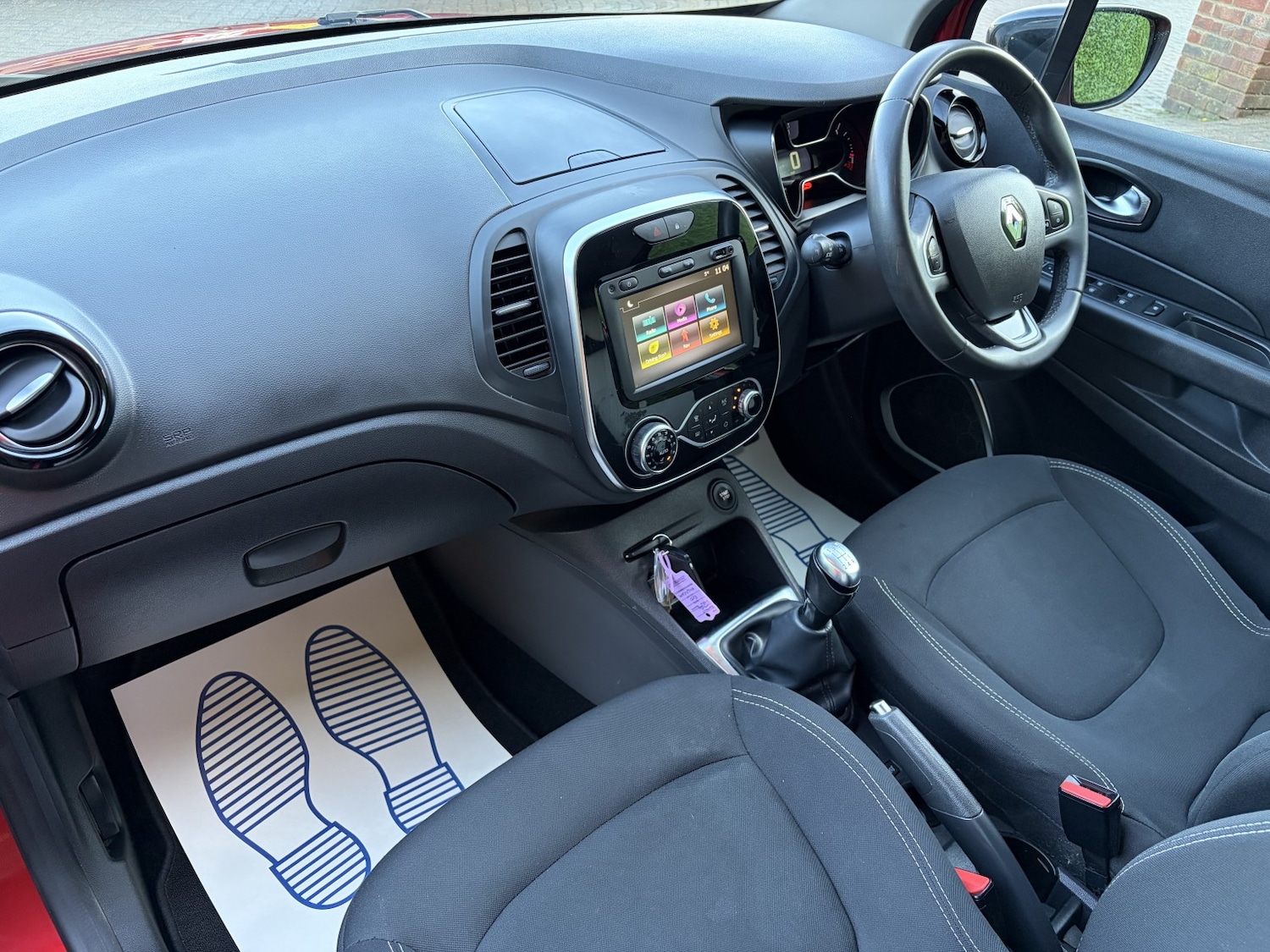 Used Renault Captur 2019 for sale - 76945542: Photo 19