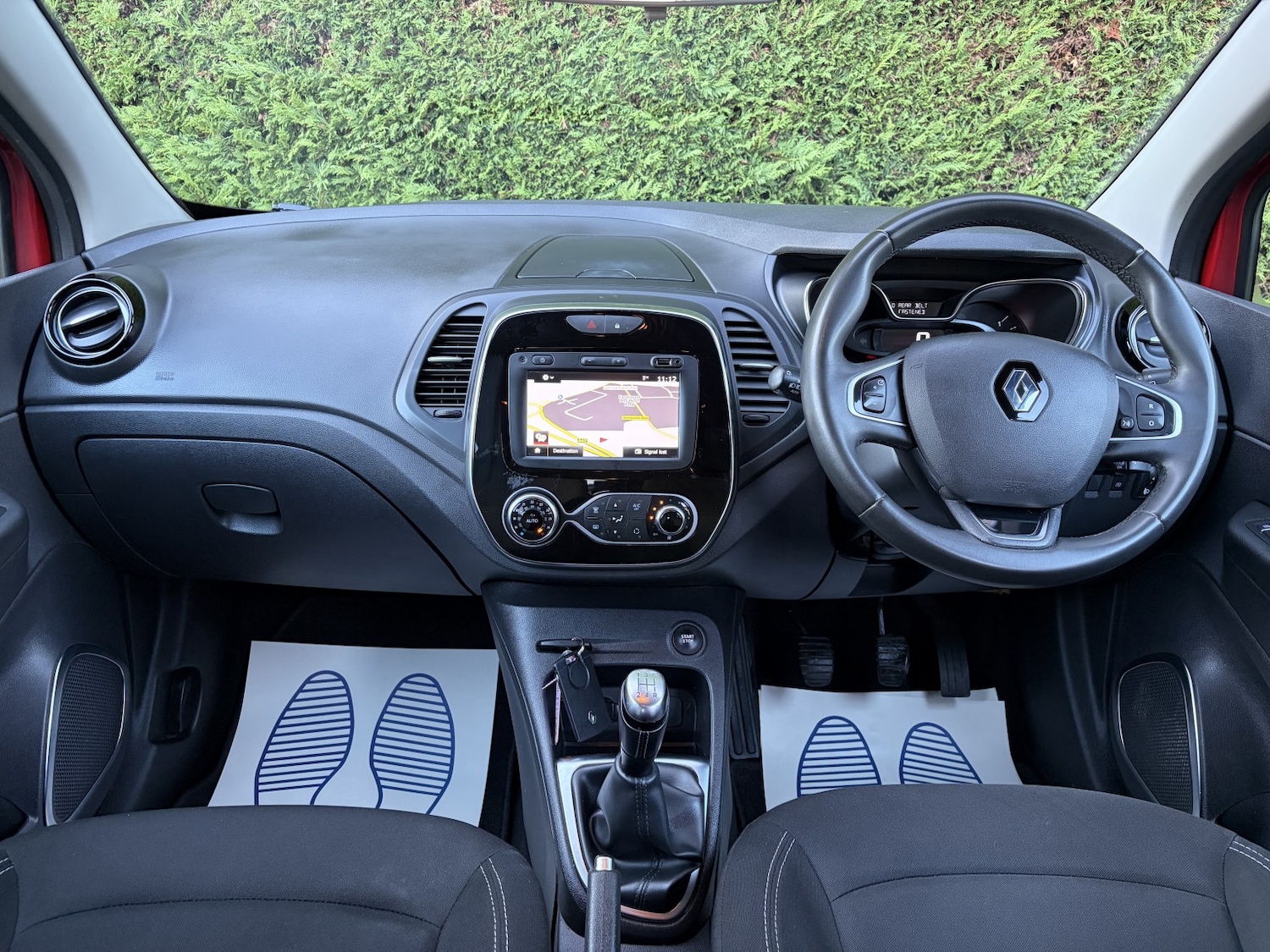 Used Renault Captur 2019 for sale - 76945542: Photo 2
